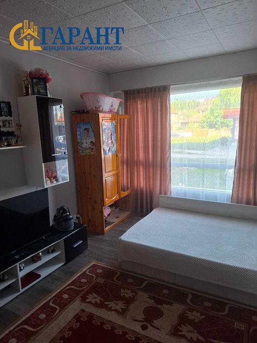 Продава се Едностаен апартамент в Радомир - 47 кв.м за 781 €/кв.м - Снимка #2