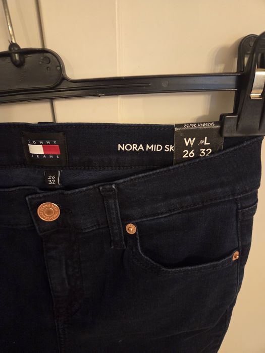 Blugi Tommy Hilfiger