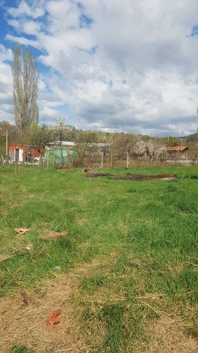 Продава се Парцел в с. Мламолово, Област Кюстендил - 830 кв.м за 16 €/кв.м - Снимка #1