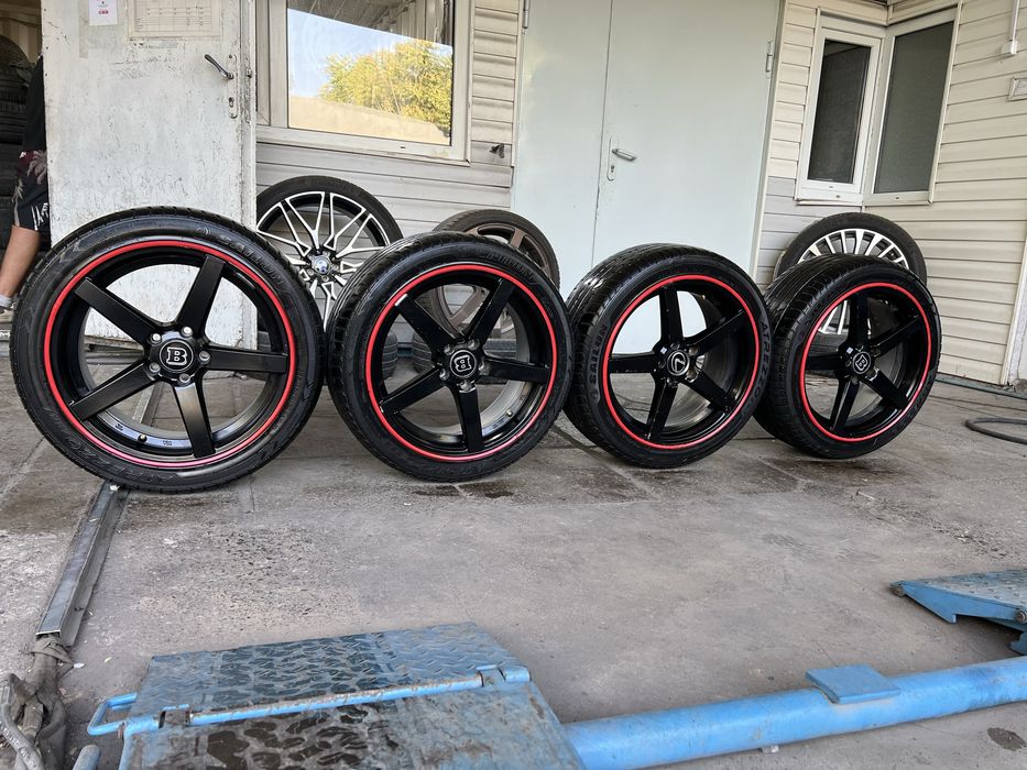 235/45:18 vossen