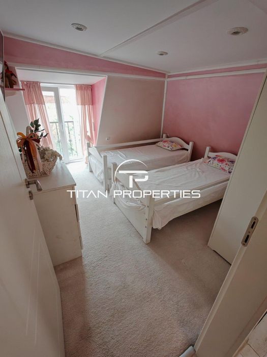 Дава се под наем Етаж от къща в Пловдив, Център - 140 кв.м за 1000 € - Снимка #7