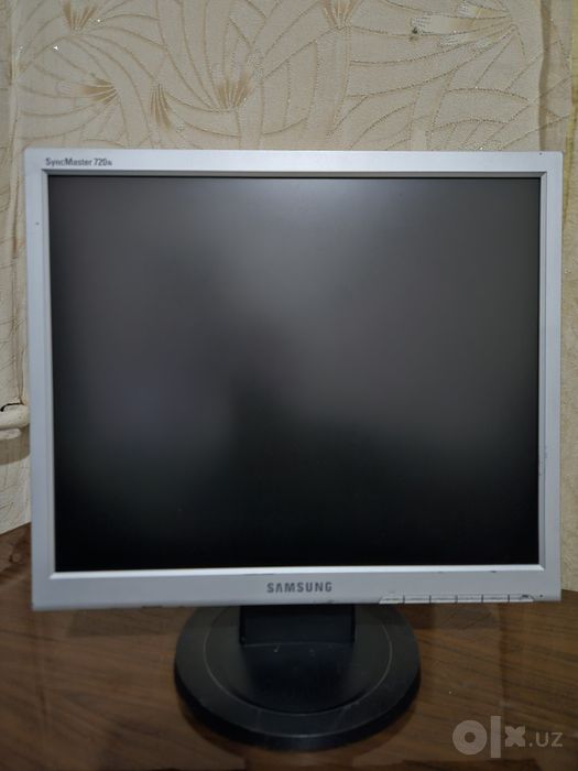 Монитор Samsung Model 720N 17 дюймовый
