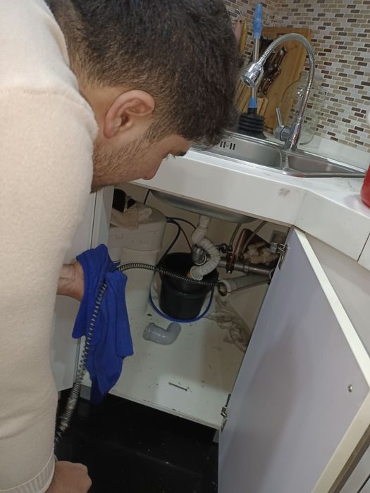 Сантехник прочистка засора с аппаратом 7 24 сервис ии