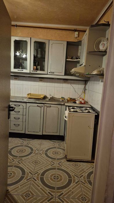 Închiriez parterul unei case pe bulevard, Satu Mare