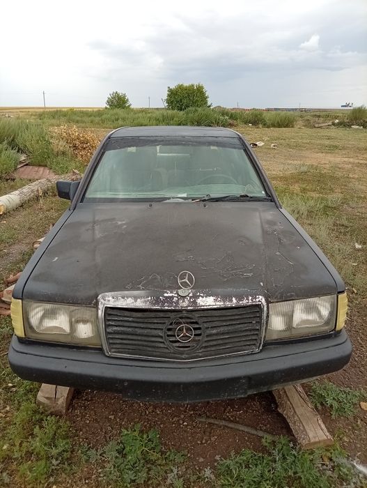Продам 2 мерса w201