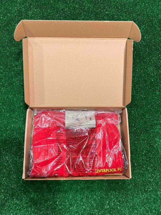 Спортна тениска на Ливърпул