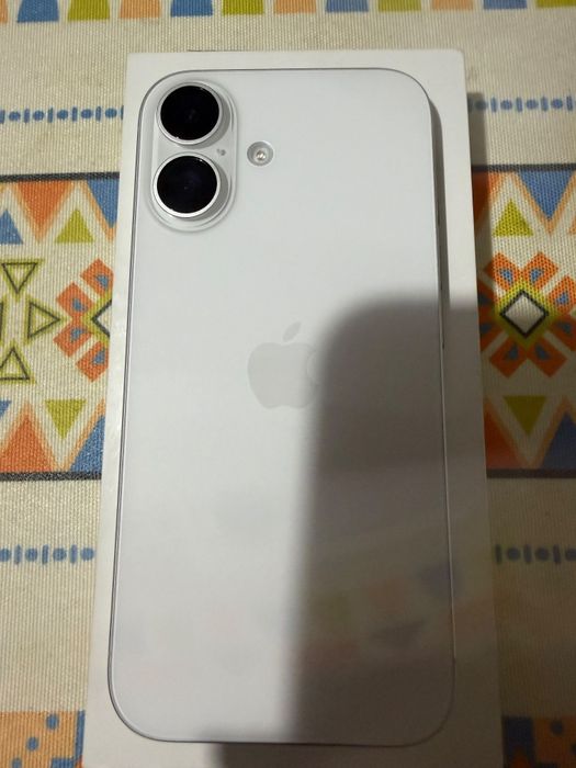 iPhone 16 продам