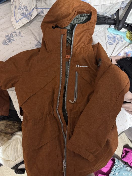 Продам верхнюю одежду на мальчика