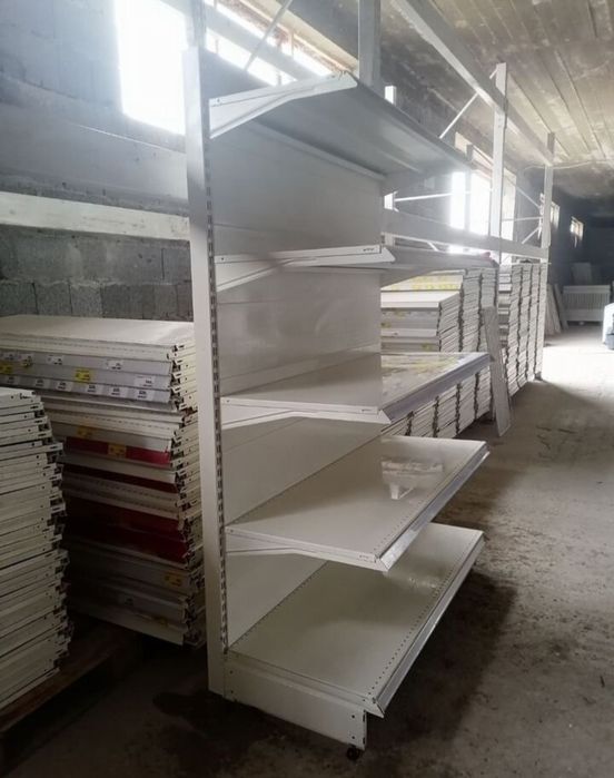 Витрина  полька .