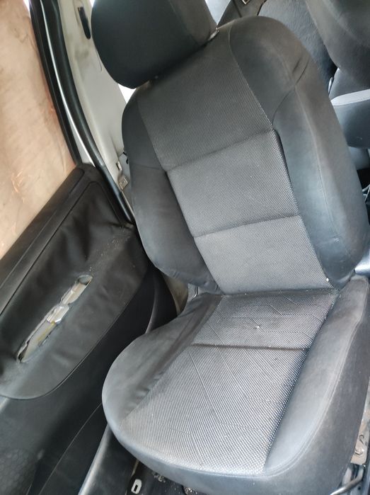 Дясна седалка за Пежо-207(четири врати)