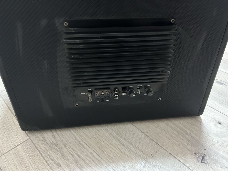 Продам сабвуфер