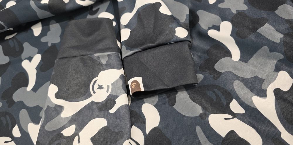 Нови суичъри BAPE Sharkhead