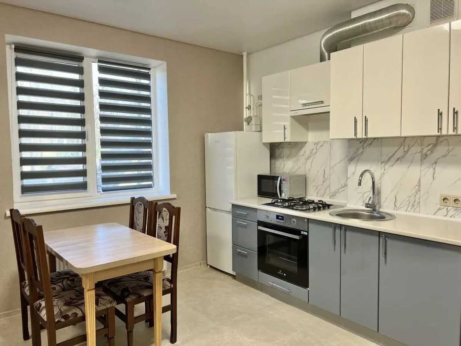 Дава се под наем Едностаен апартамент в София, Център - 55 кв.м за 341.7 € - Снимка #3