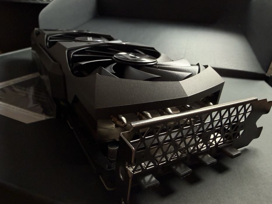 Placa video RTX 3039 ca noua