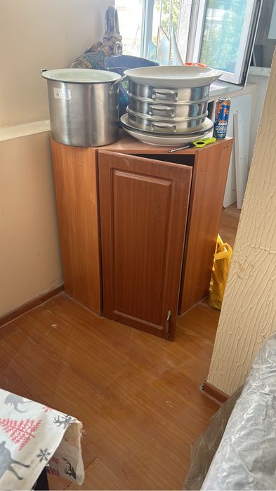 Отдам даром кухню