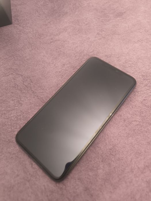 Продам iPone 11 pro Max