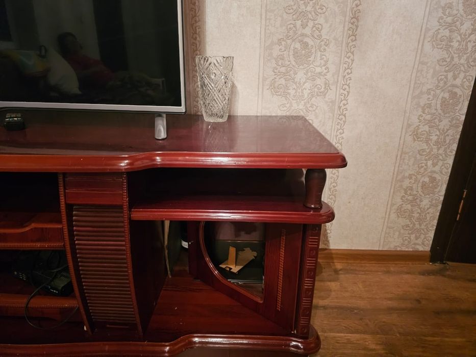 Тумба под телевизор