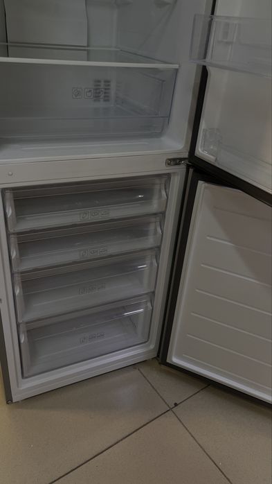 Холодильник Haier C2F537CMSG