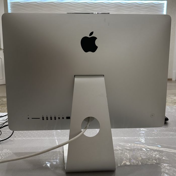 iMac 21.5 inch late 2015