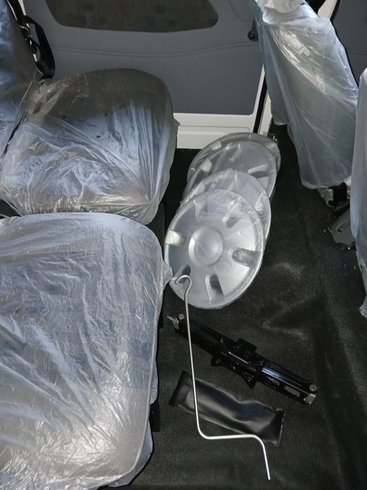 Дамас 2 янги салондан чикгаг