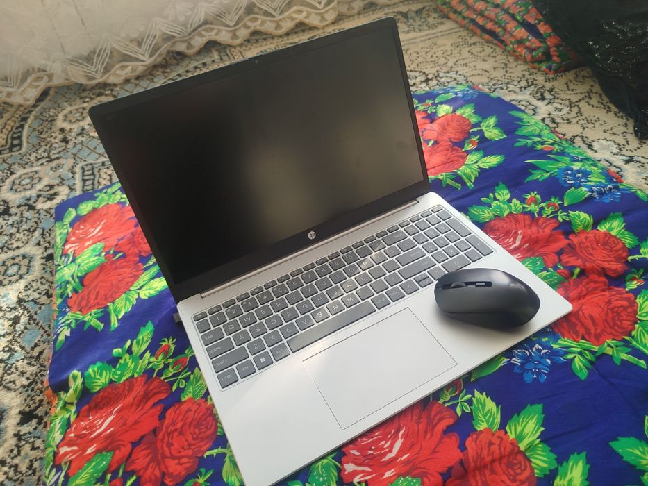 Noutbuk hp igrovoy ofic ishlari uchun