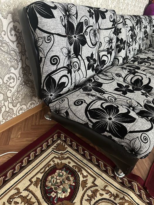 Креслы в отличном состояний