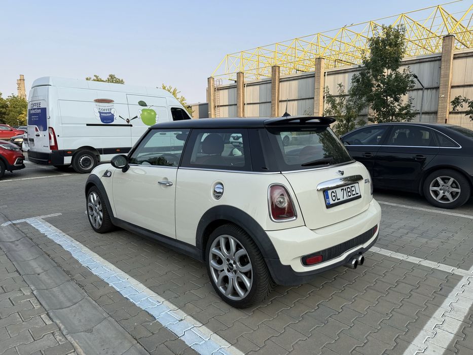 MINI Cooper S 2010 benzină, 5.100 € — imagine 4