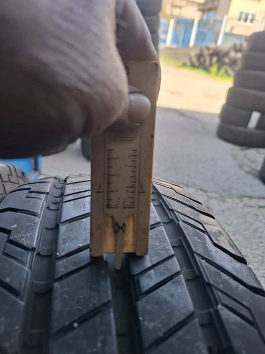 215 70 15с 2броя дот 3318 Continental  гумите са карани 1000км цената е за 1бр
