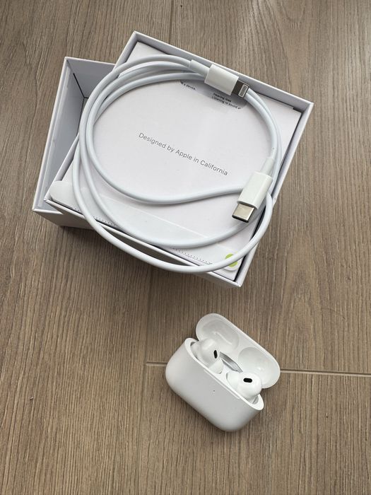 Наушники AirPods Pro 2.