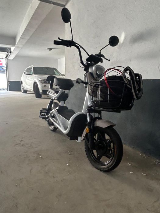 Vand Scuter Electric