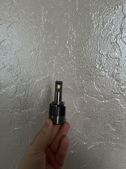 продам лампочки LED новые