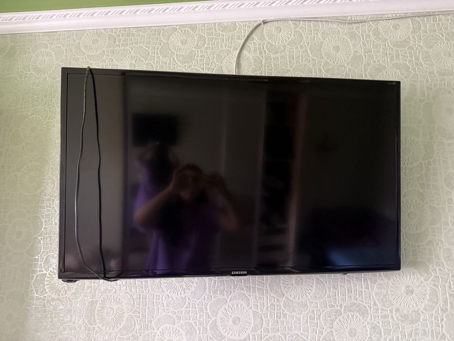 Телевизор samsung