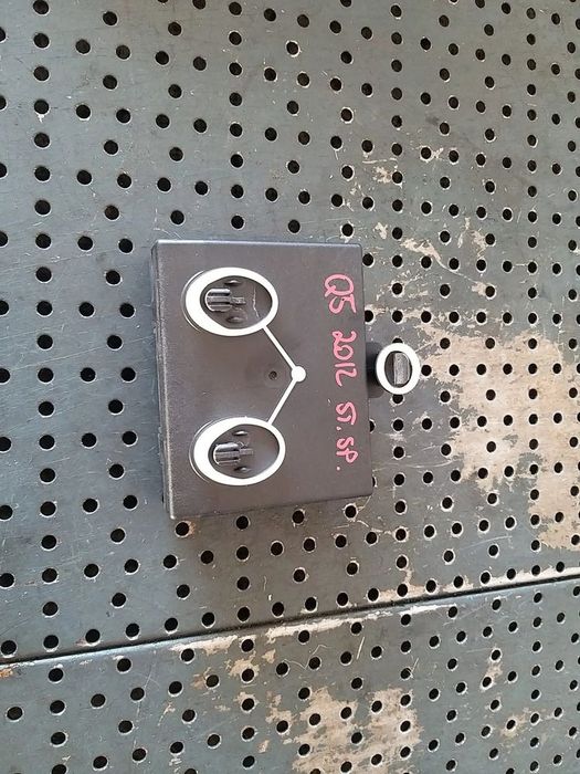 Modul calculator usa stanga spate audi q5 8r 8k0959795d