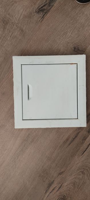 Дверцы металлические