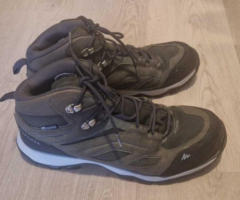 Обувки за катерене Quechua 44 номер