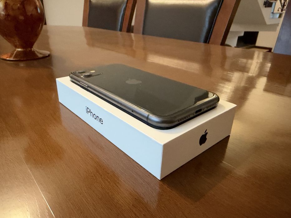 iPhone 11, Black, 64GB - IMPECABIL