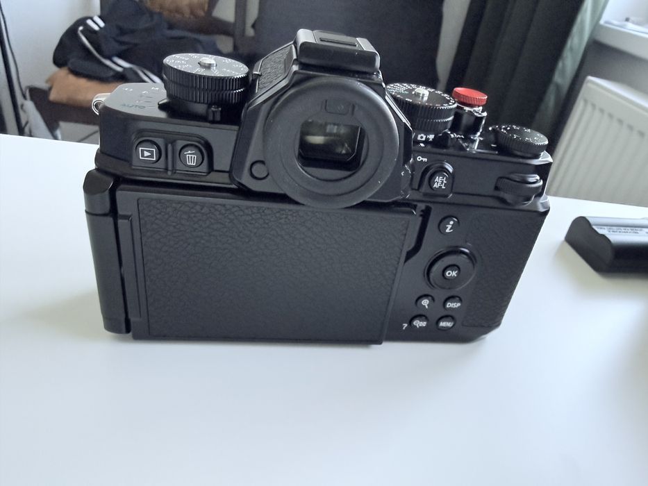 Nikon ZF | Full box