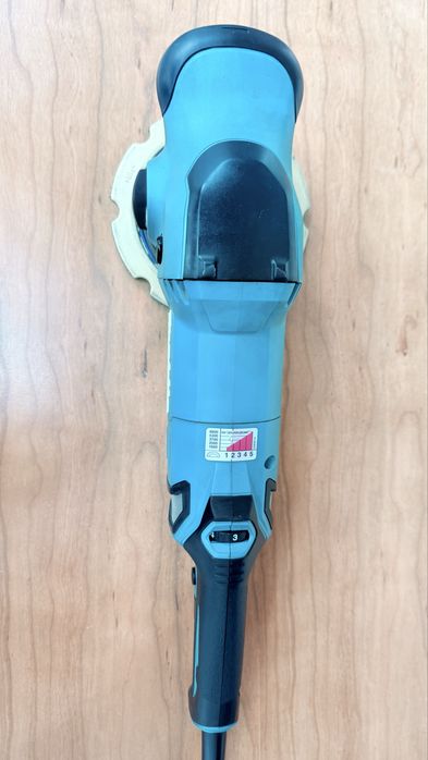 Makita  PO6000C 5.5 (150мм)