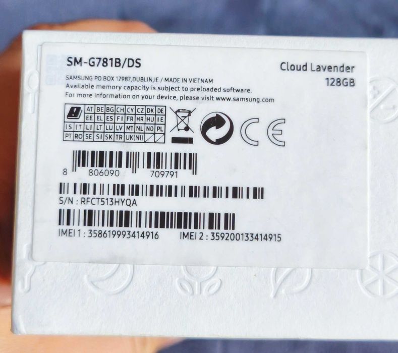 Samsung Galaxy S20 FE lavender