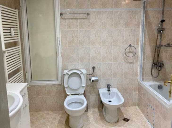 Дава се под наем Многостаен апартамент в София, Изток - 165 кв.м за 996.03 € - Снимка #4