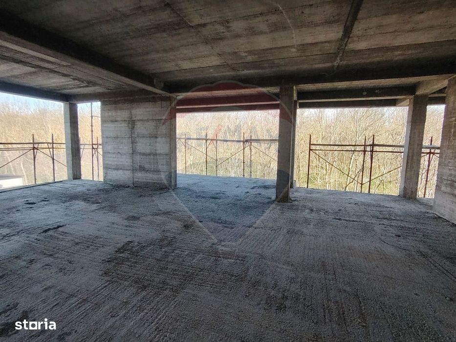 Apartament 4 camere CRANGUL PETRESTI.