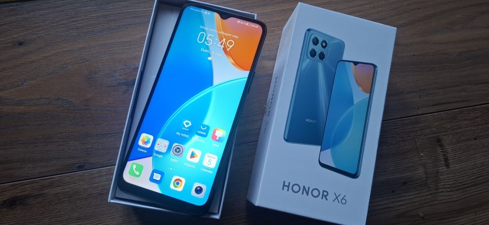 Honor X6 (impecabil)