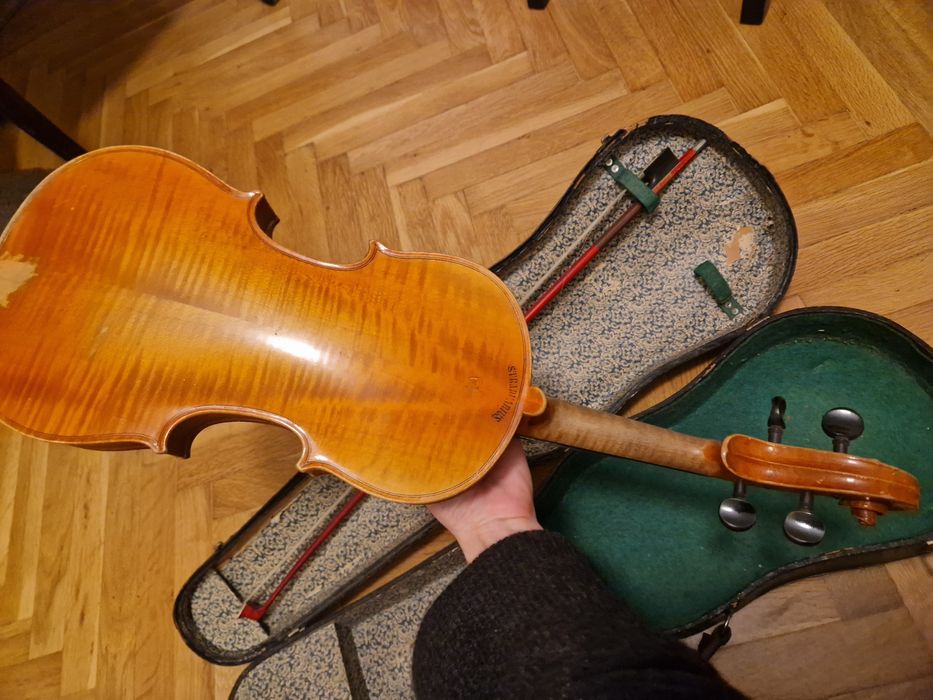 Цигулка Antonius Stradiuarius Cremonensis Faciebat anno 1712