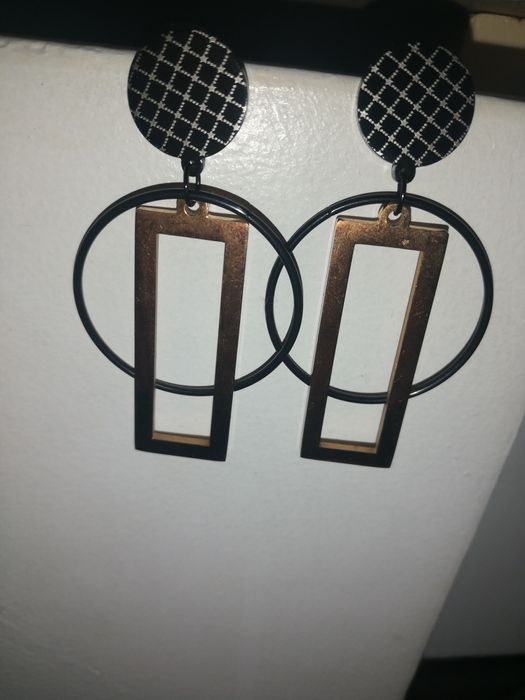 Обици от стомана