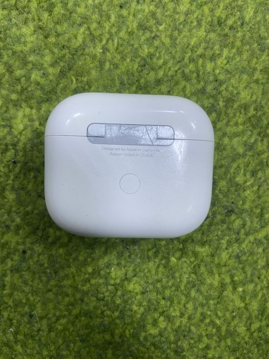 Прдам наушники Airpods