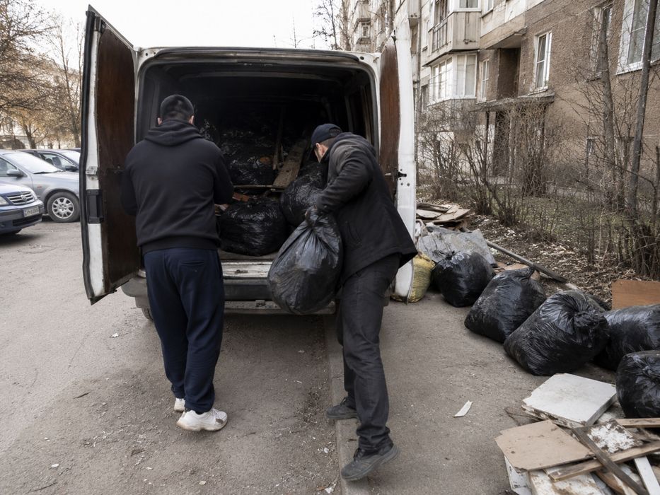 Debarasări eftin Rapide  Moluz  Mobila in tot bucuresti si imprejurimi  apelati pentru oferta