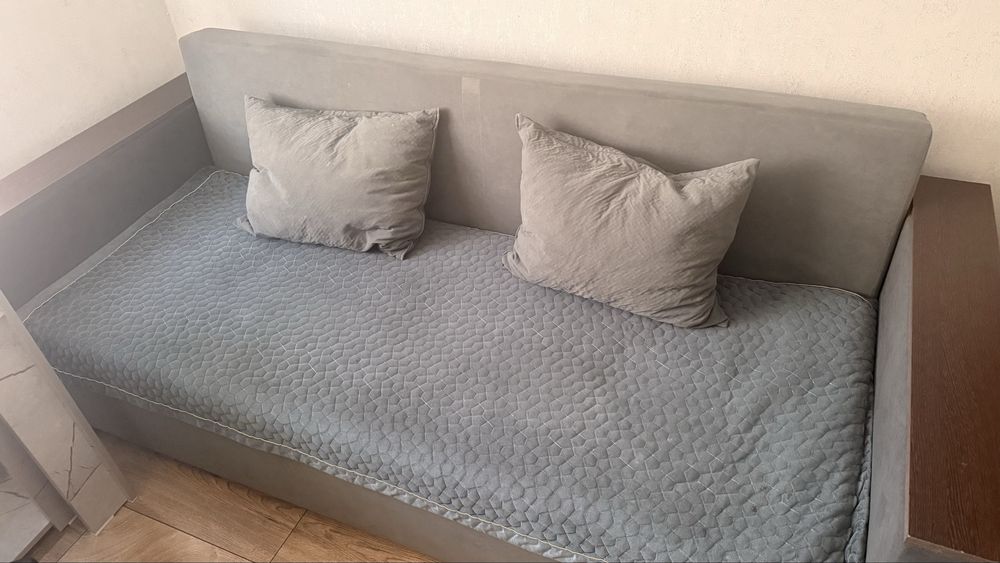 Продам диван еврокнижка, 210 см