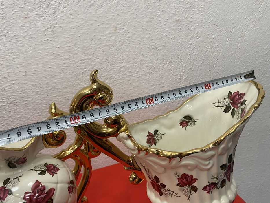 Чифт белгийски вази от порцелан на boch belgium ваза бох с цветя