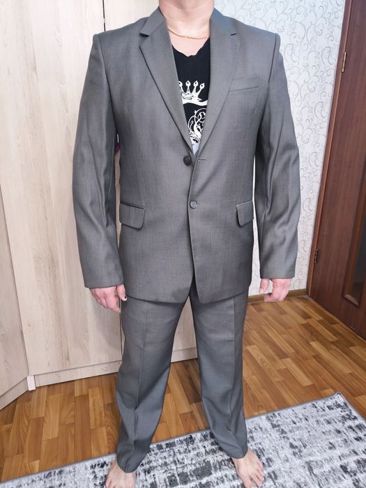 Костюм мужской (тройка)