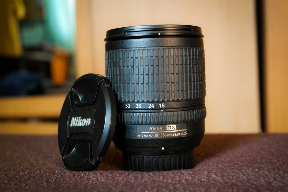 obiectiv Nikon 18-135 mm dx in stare buna
